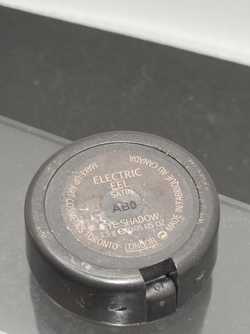 DISCONTINUED MAC EYESHADOW - 